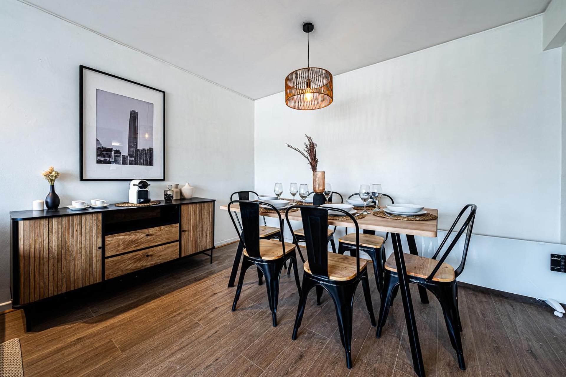 Providencia, Mall Costanera Center, Mut Apartamento