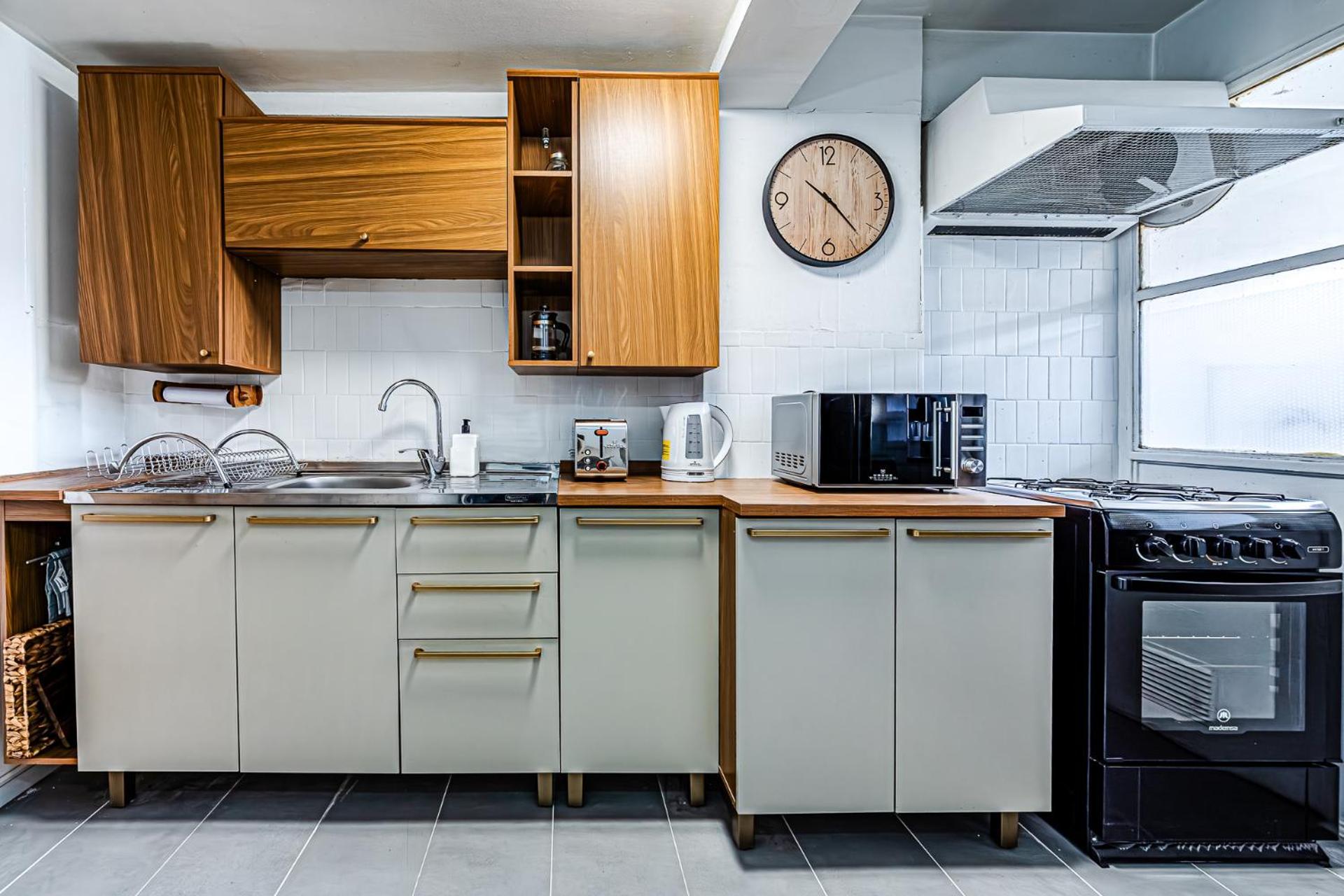 Providencia, Mall Costanera Center, Mut Apartamento